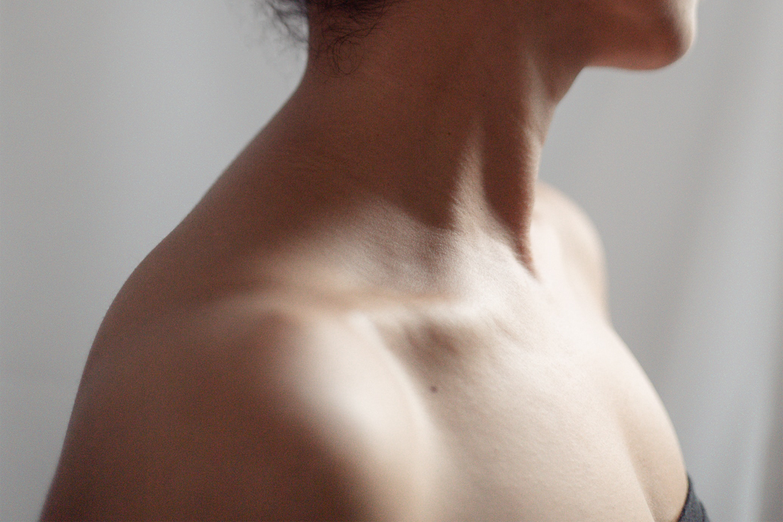 A Guide to Preventing Premature Chest Wrinkles